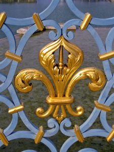 Détail de la grille de l'Abreuvoir